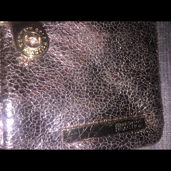 Kenneth Cole Reaction’s Glitter Wristlet - Picture 3 of 6